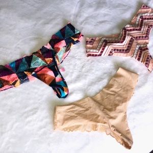 Victoria Secret 3-Pack Thongs
